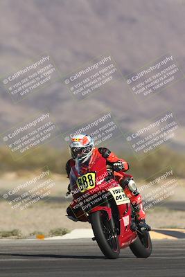 media/Oct-30-2025-Racers Edge (Thu) [[dabbdaf680]]/3-B Group/Session 2 (Turn 14)/